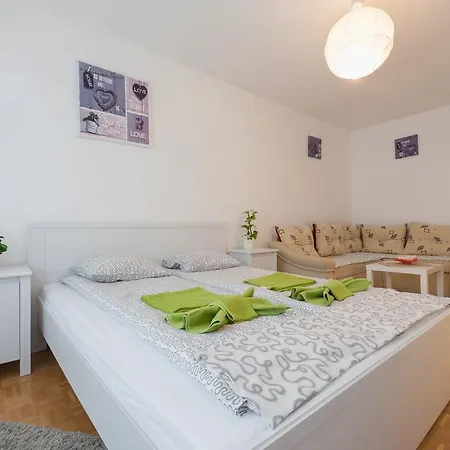 Apartment Seventh Heaven *