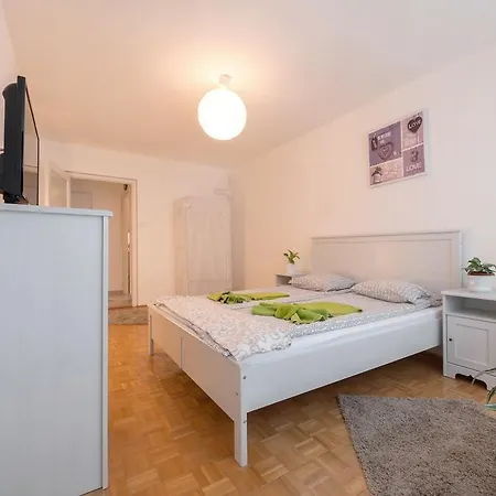Seventh Heaven Apartment