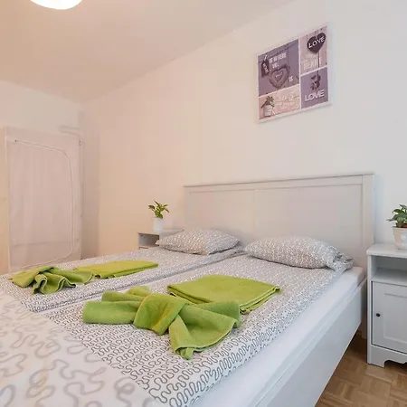 Apartment Seventh Heaven *